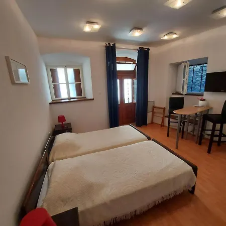 Guesthouse Boris Labin  Exterior photo